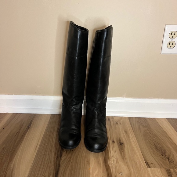 Blondo Canadian Women’s Black Leather Asymmetrical Boots - Picture 1 of 8